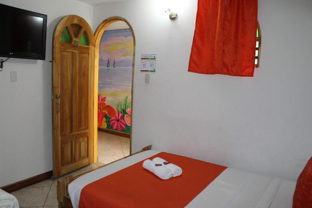 Hotel Las Guacamayas Guatapé 외부 사진